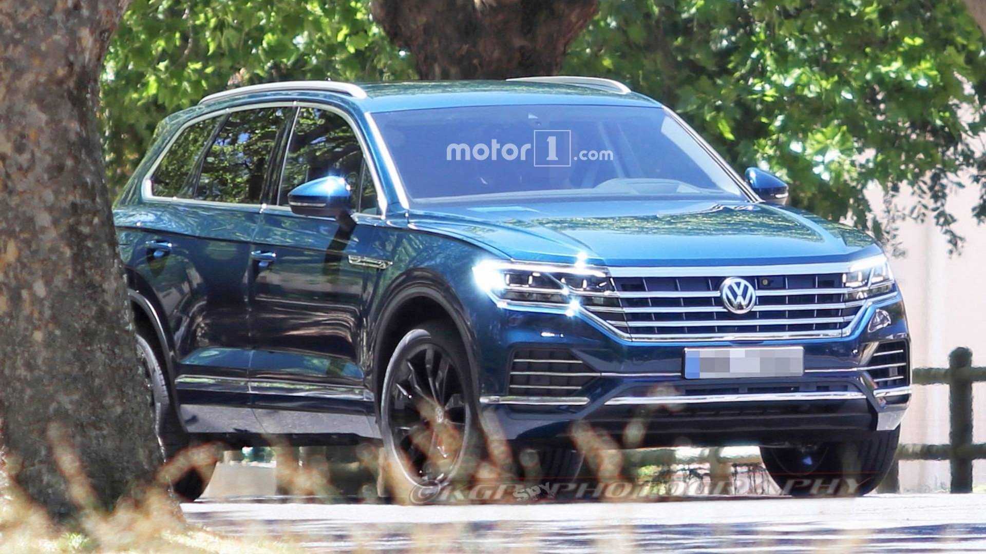2019 VW Touareg Details Emerge: Longer, Wider, Lighter, 7 Seats