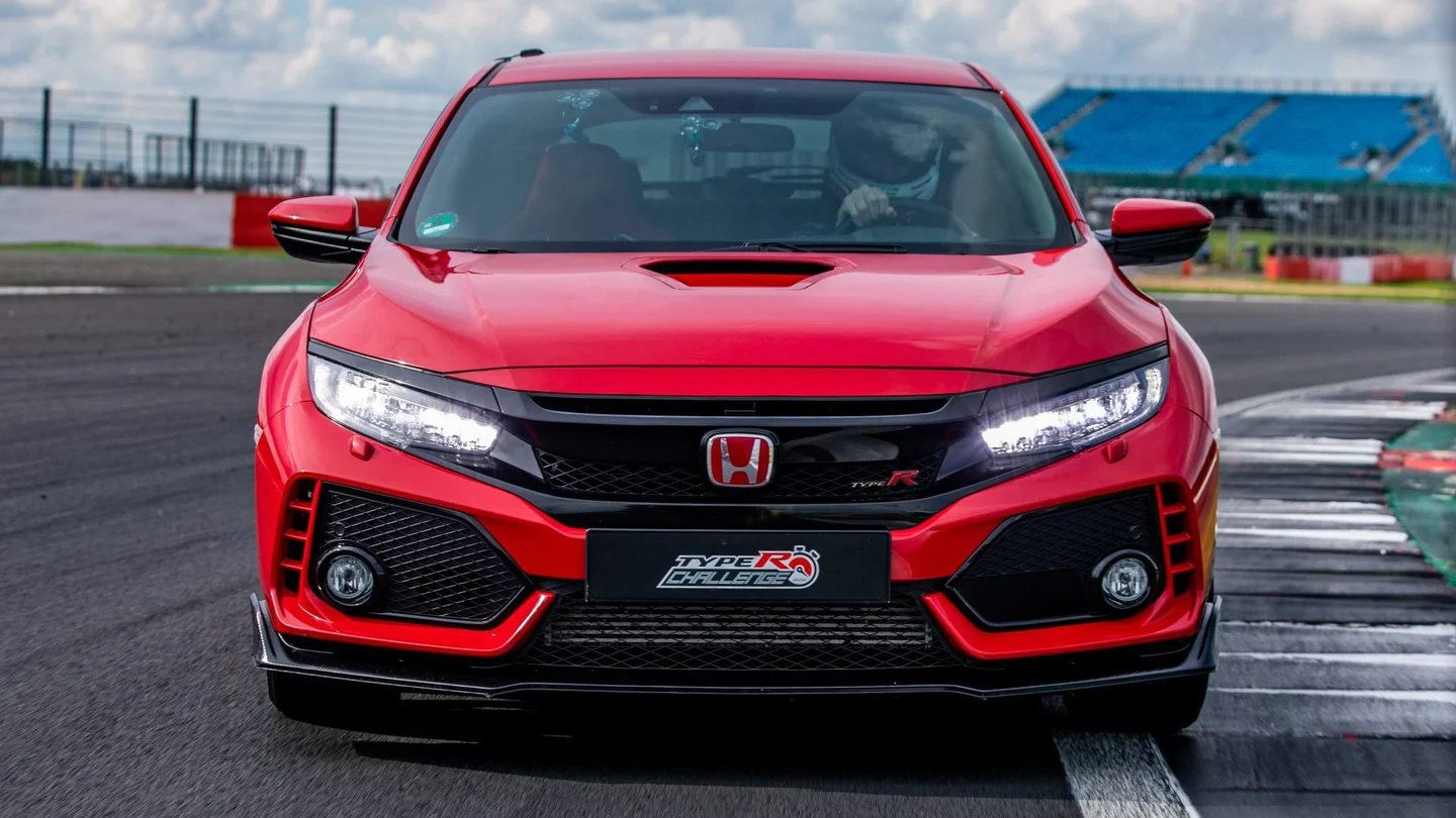 Magny-Cours' Fastest Front-Wheel-Drive Car: Honda Civic Type R
