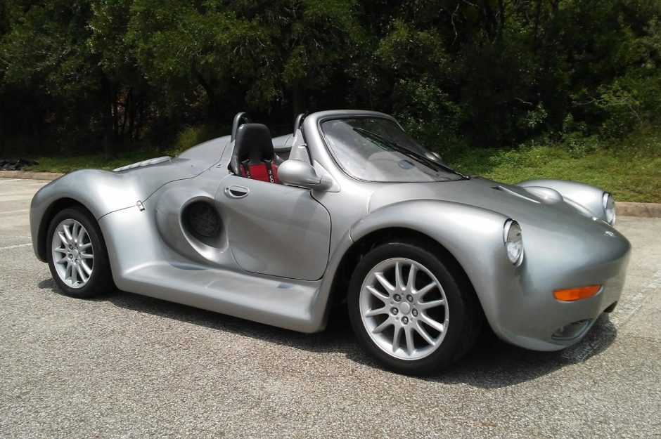 This 2006 Hammond Roadster is up for sale