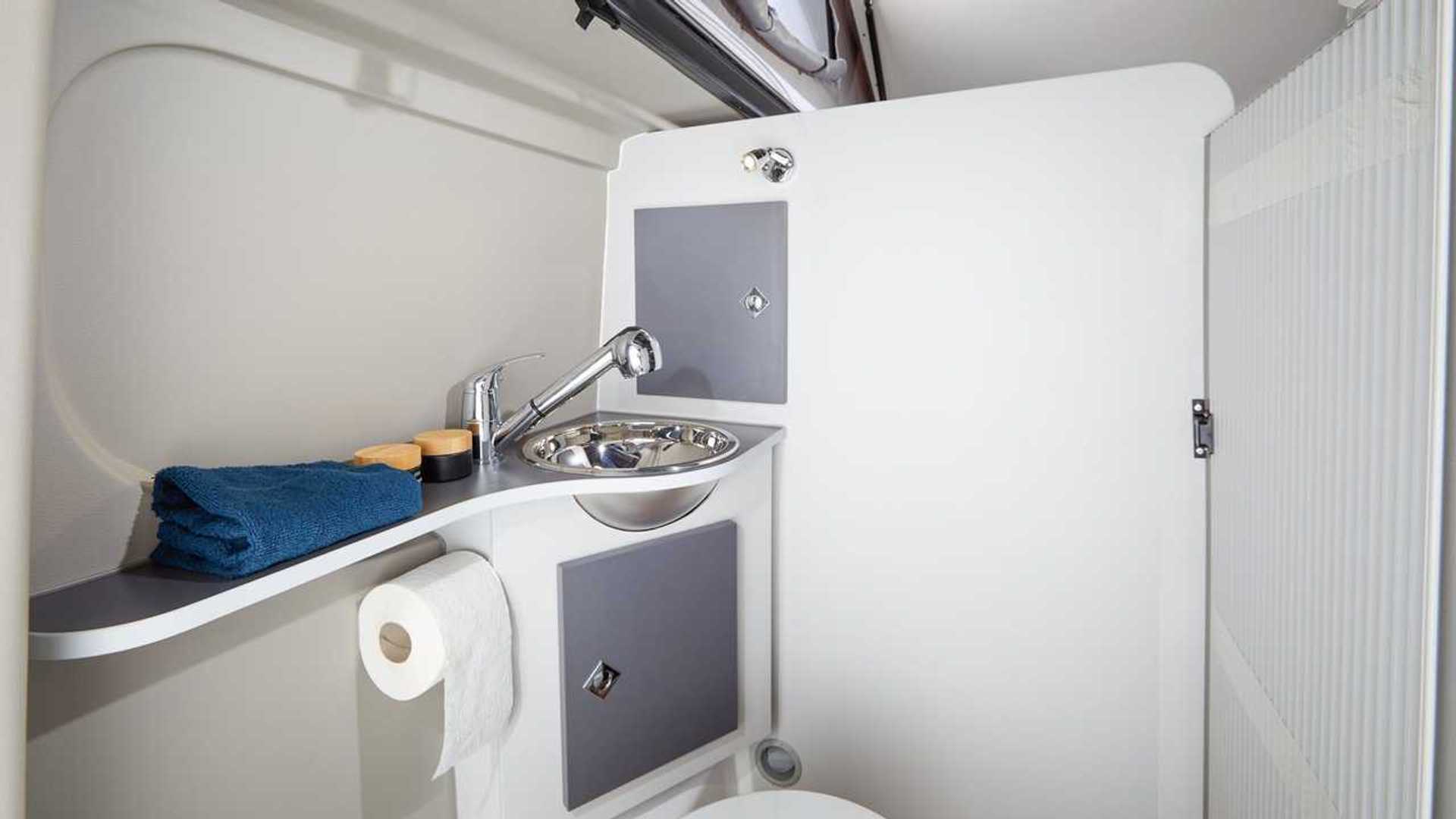 Ahorn Van big city is a small, clever camper with a full bathroom