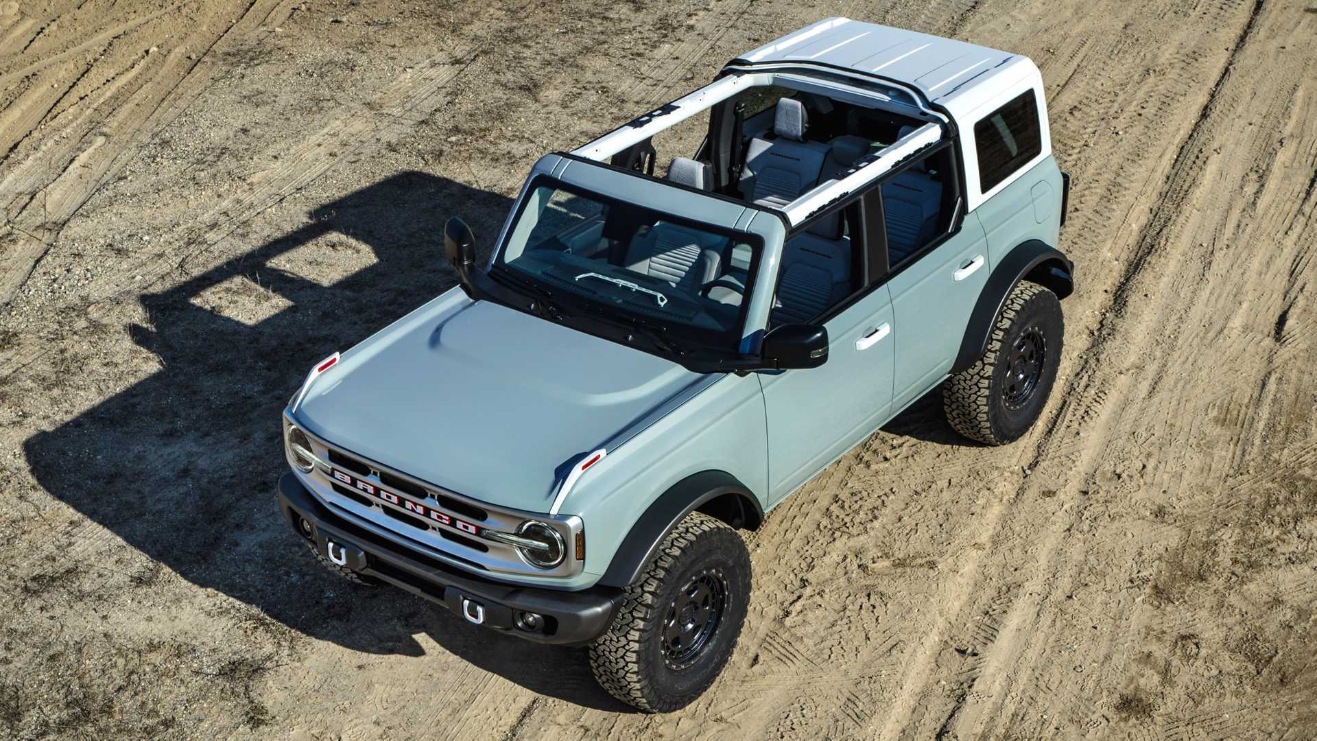 Ford explains Why V6 Bronco Does Not Get A Manual Gearbox