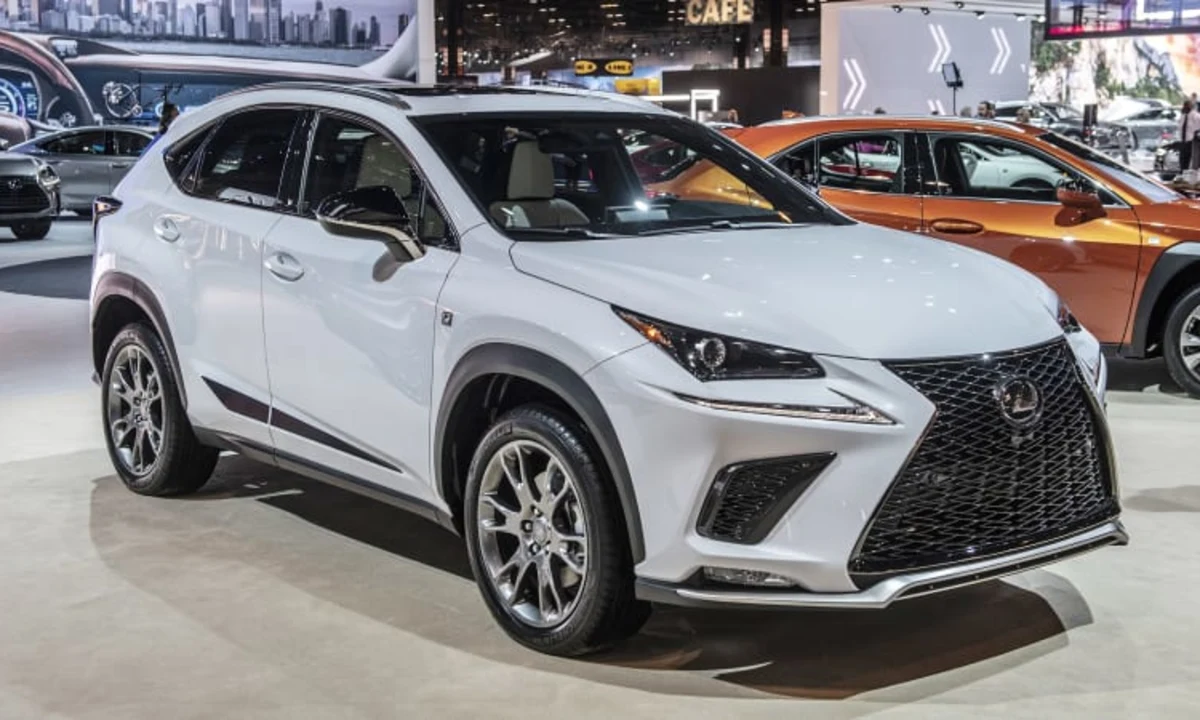 Chicago Gets More Style With 2019 Lexus NX Black Line [UPDATE]