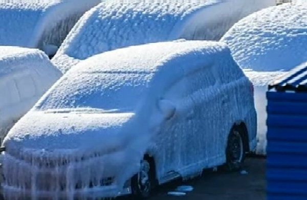 Sun Rio Ship Arrives in Port with a Bunch Of Frozen Cars