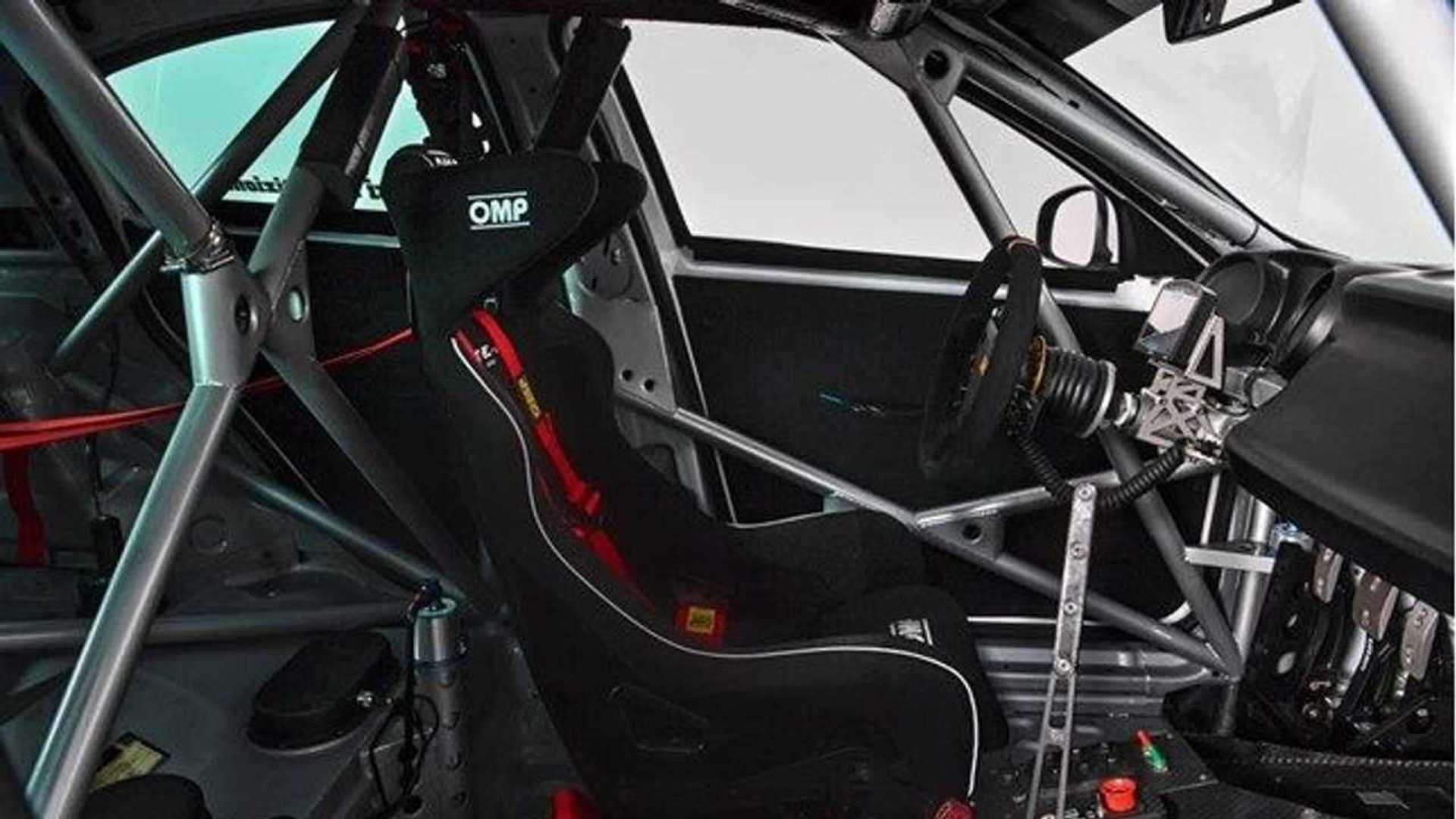 Ferrari Dealer Selling $180,000 Alfa Romeo Giulietta TCR Race Car