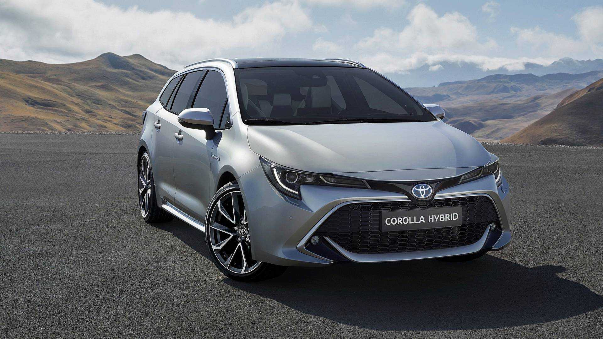 The 2019 Toyota Corolla Touring Sports is Unveiled with a Massive Trunk