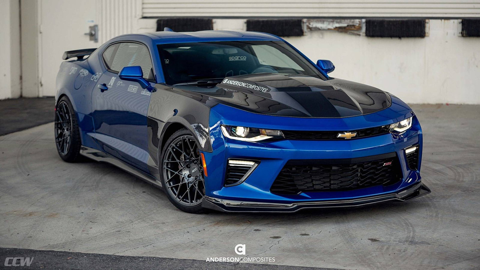 Tuner Gives Chevy Camaro SS a Carbon Fiber Makeover