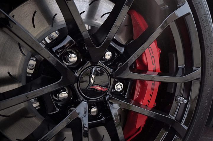 Lawsuit Claims: Some Chevy Corvette C7 wheels are defective