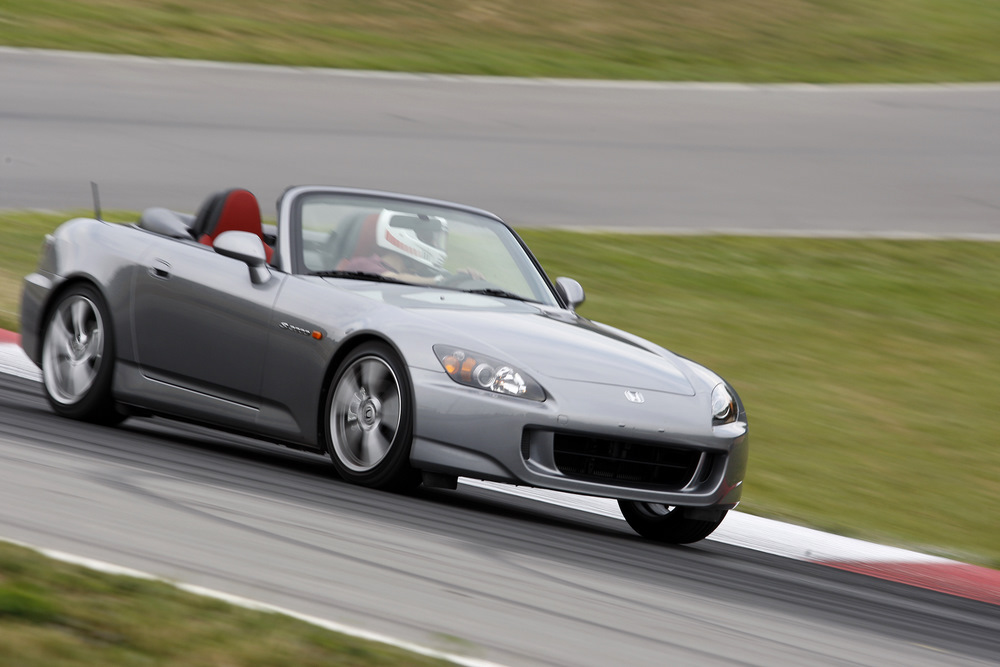 Honda S2000 to be the successor to this mid-engine hybrid