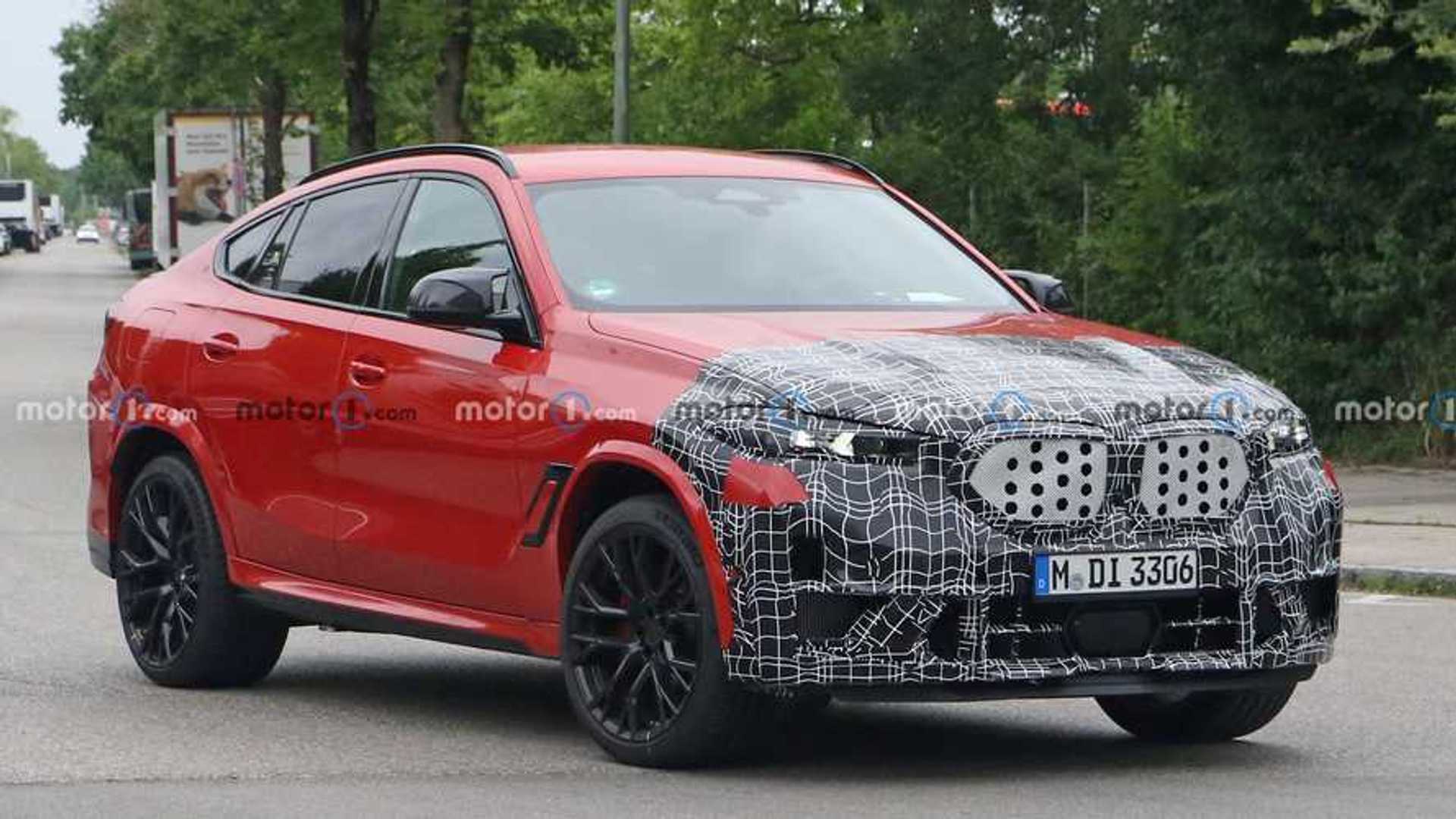Facelifted BMW X6M Spied Again in Hardly Any Camouflage