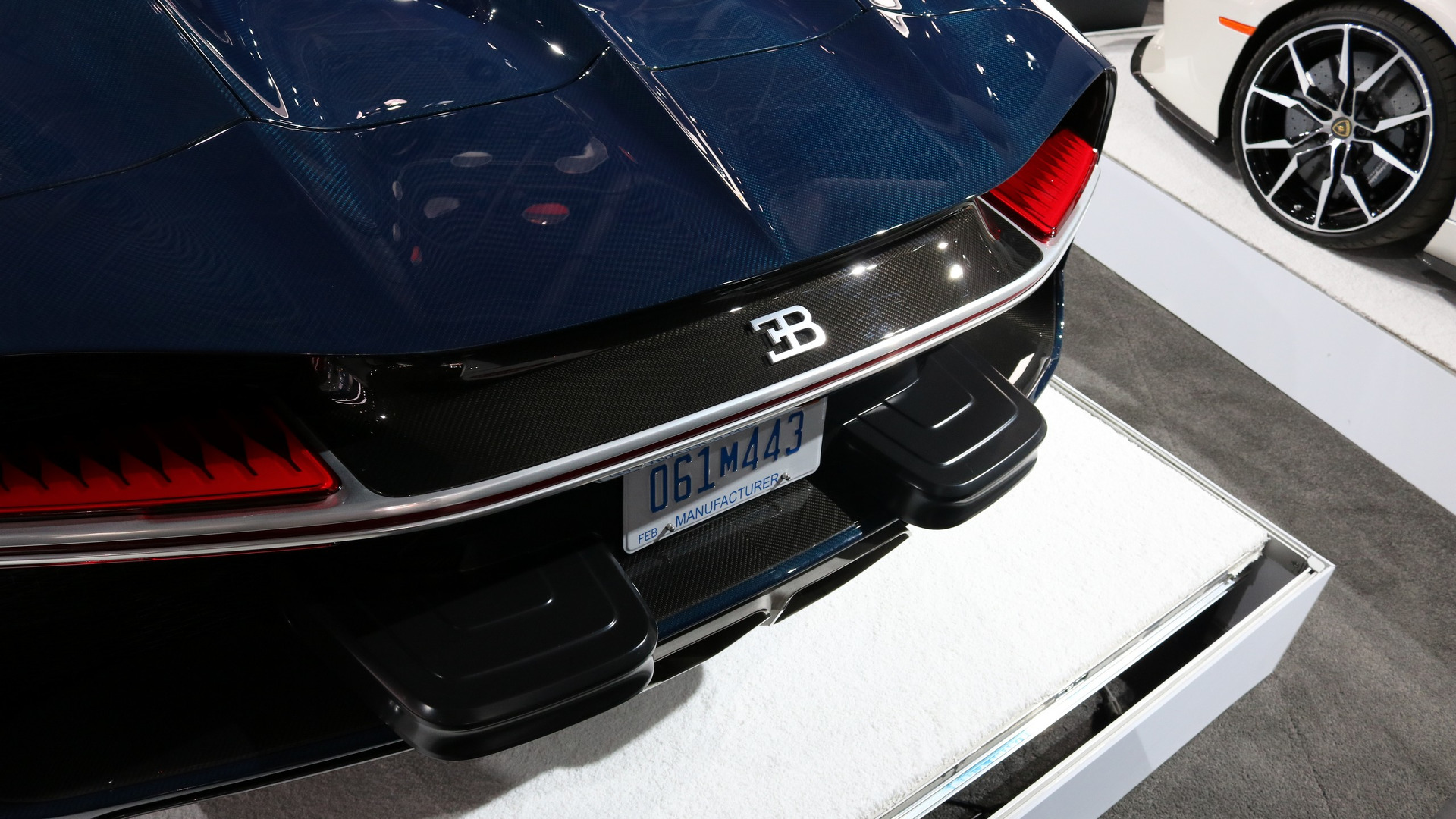 America destroyed the Bugatti Chiron with these bumper pads