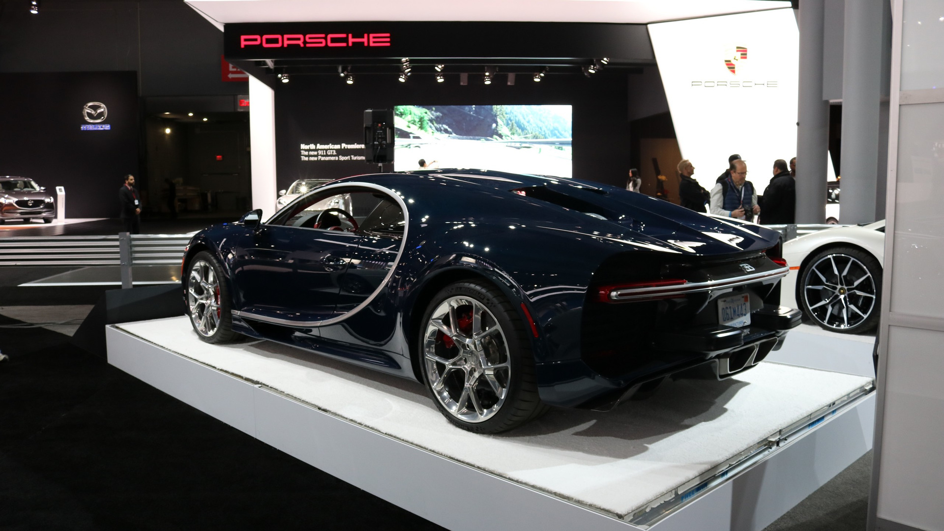 America destroyed the Bugatti Chiron with these bumper pads