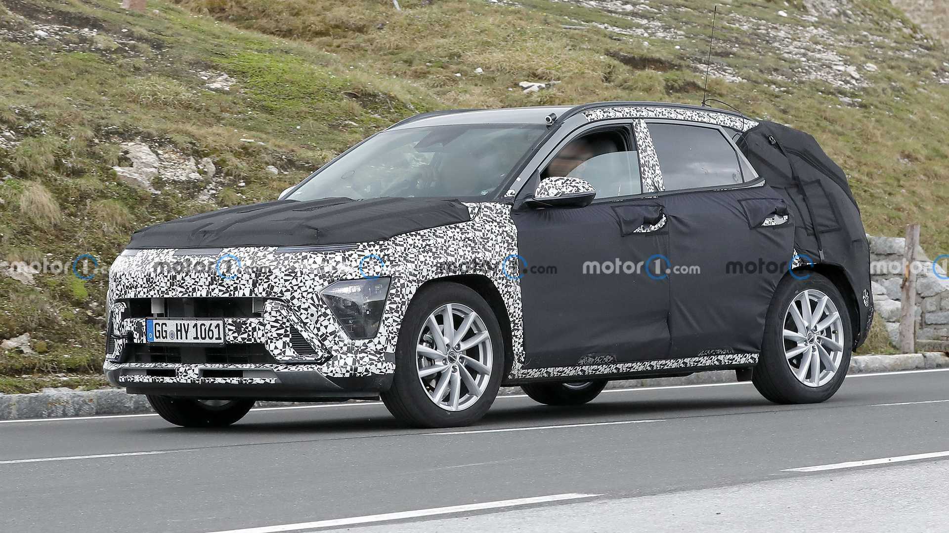 New Hyundai Kona is Spied with Less Camouflage and Other Quirky Details