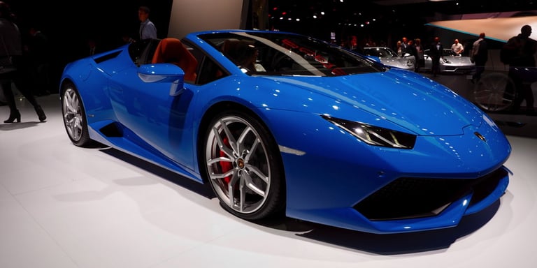 Lamborghini announced that the Huracan Spyder will debut at the Frankfurt Motor Show next month.