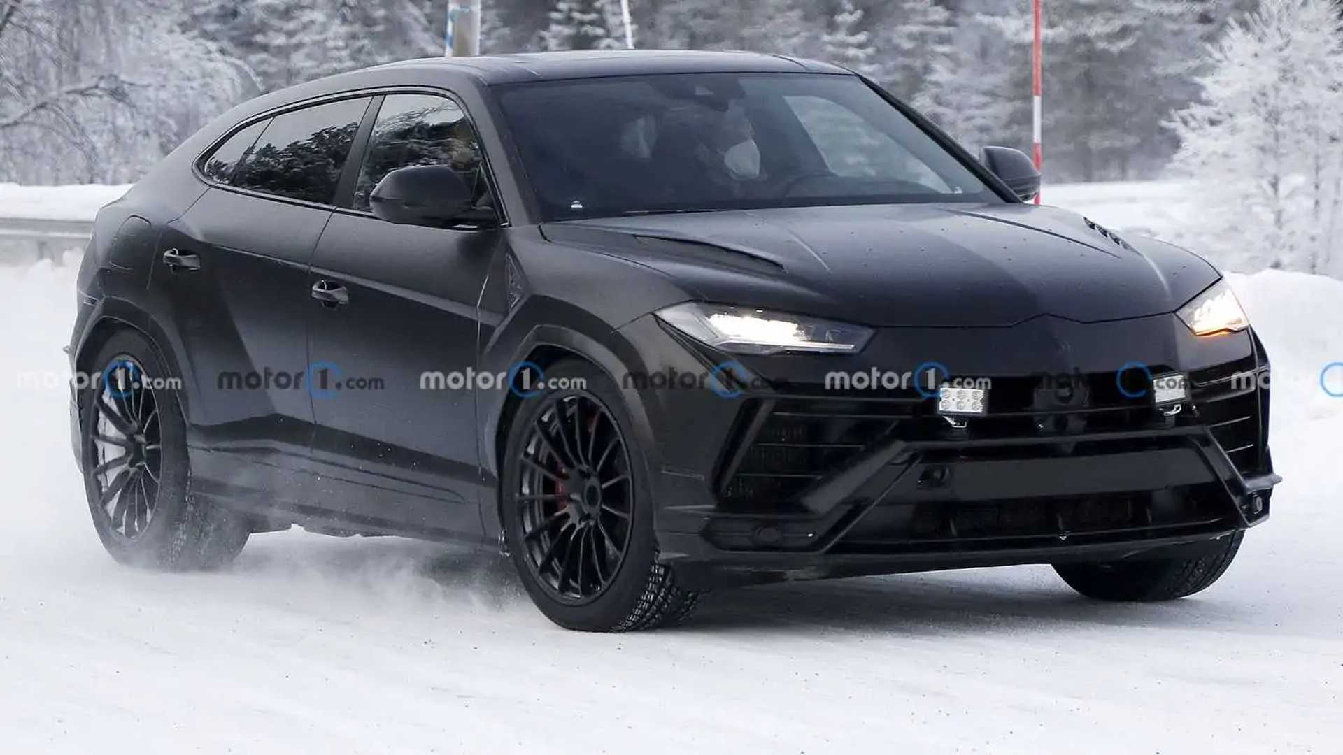 lamborghini-urus-evo-in-snow-spy-shots-front-angle